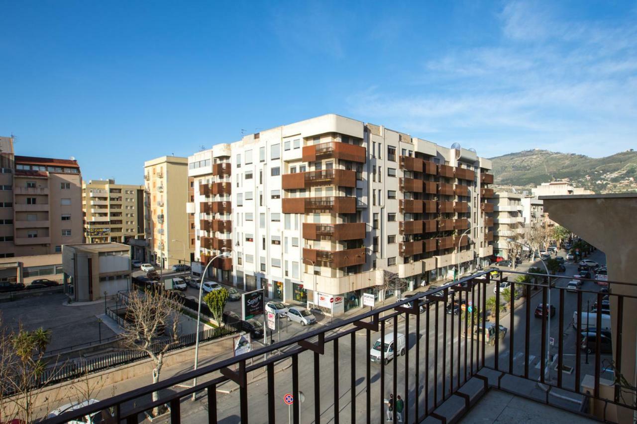 Civico 32 Apartment Trapani Bagian luar foto